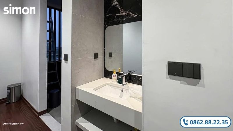 Hoàn thành thi công hệ thống nhà thông minh và công tắc kiểm tra hoàn tất