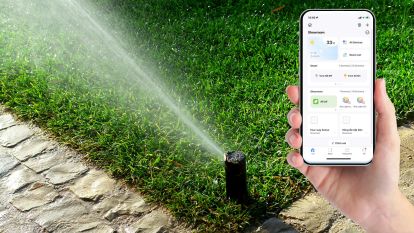 Hệ thống tưới thông minh | Giải pháp sân vườn cho nhà thông minh
